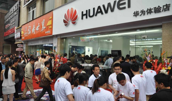 3年坐穩全球前三，復盤華為手機變革路