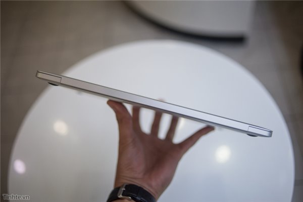 上市前偷跑了！蘋果12寸全新MacBook開箱
