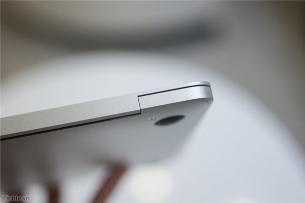 上市前偷跑了！蘋果12寸全新MacBook開箱