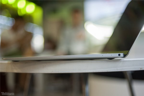 上市前偷跑了！蘋果12寸全新MacBook開箱