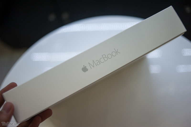 上市前偷跑了！蘋果12寸全新MacBook開箱