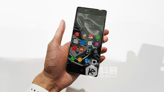無邊框旗艦發布，nubia Z9現場實拍