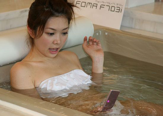 震驚！日系手機(jī)防水竟是為滿足女性需求