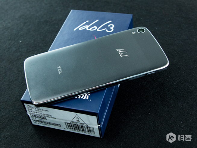 反正都能打電話，TCL idol 3手機測評