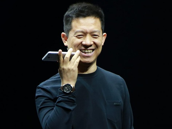 樂視賈躍亭炮轟蘋果新品：落后+抄襲！