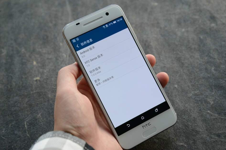 HTC One A9發布，真的能完爆iPhone嗎？