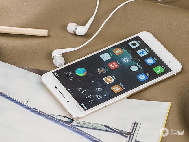 vivo X6圖賞：一體成型鑄就不一樣的金屬質感 