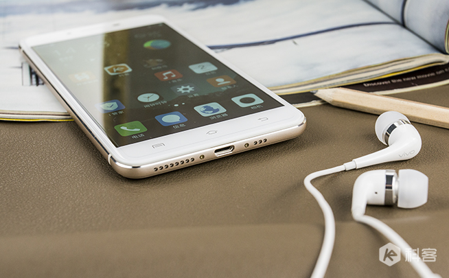 vivo X6圖賞：一體成型鑄就不一樣的金屬質感 