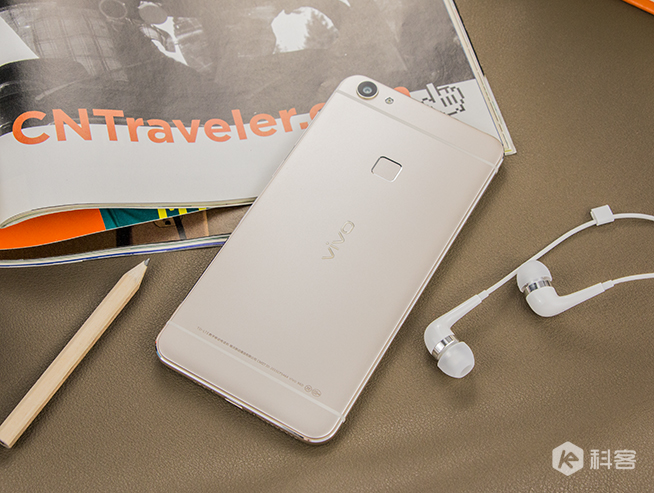 vivo X6圖賞：一體成型鑄就不一樣的金屬質感 