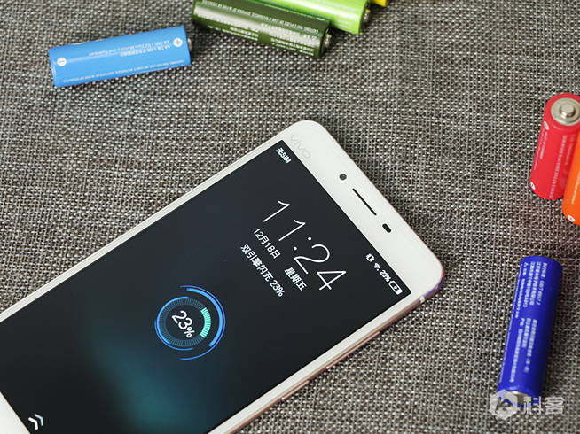 雙引擎閃充加持，實測vivo X6 Plus充電要多久