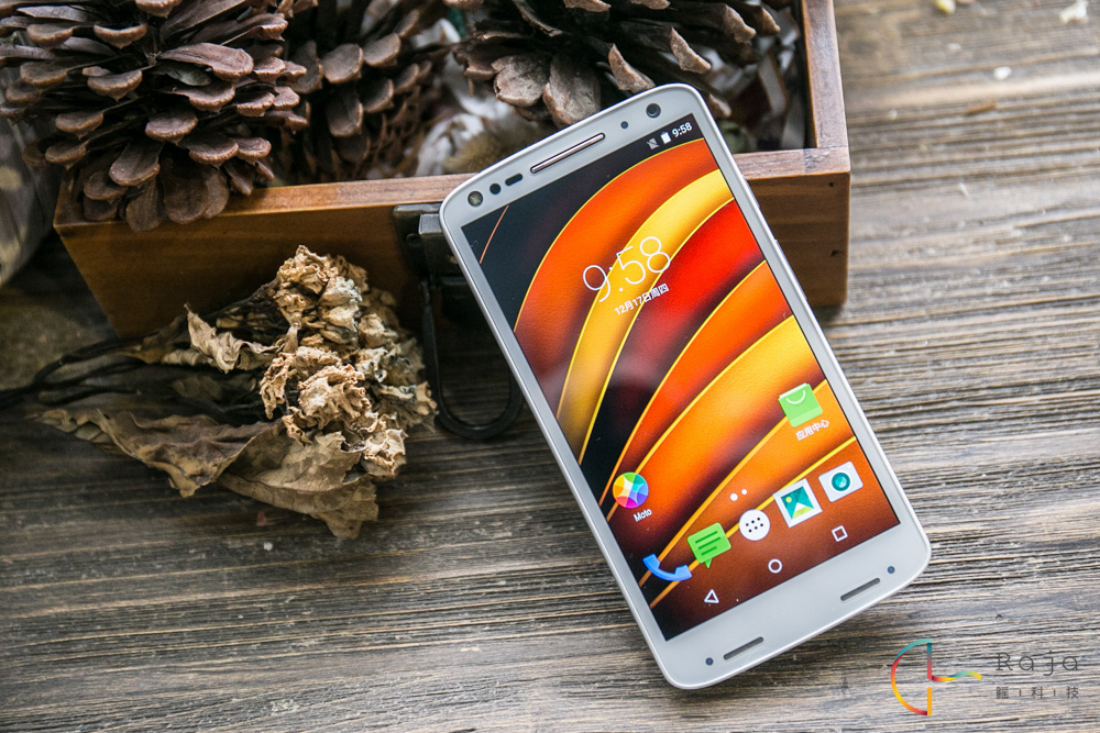 Moto X 極圖賞：千變?nèi)f化的沙場(chǎng)戰(zhàn)士