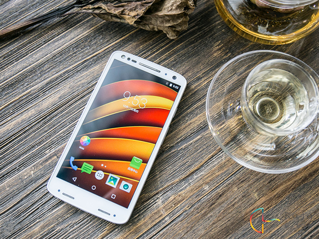 Moto X 極圖賞：千變?nèi)f化的沙場(chǎng)戰(zhàn)士