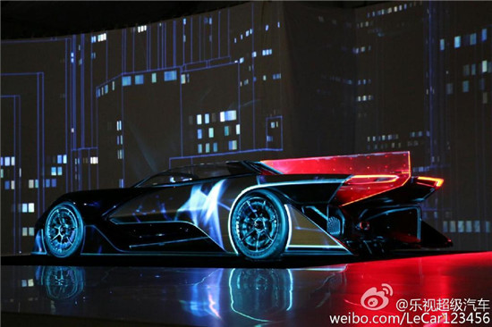 叫板特斯拉！法拉第聯手樂視發布概念電動汽車FFZERO1