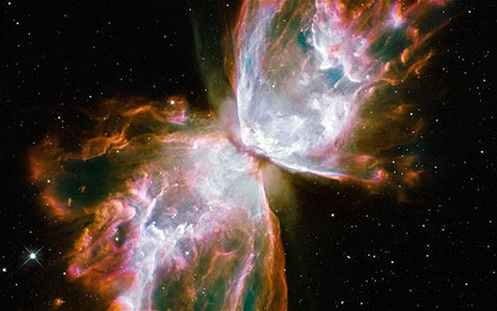 宇宙中的超級星系團：質量相當于500萬億個太陽