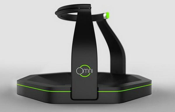 VR頭盔玩游戲不夠爽？加個虛擬現實跑步機試試