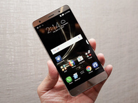 華碩搶首發(fā)？ZenFone 3 Deluxe驚現(xiàn)驍龍821版