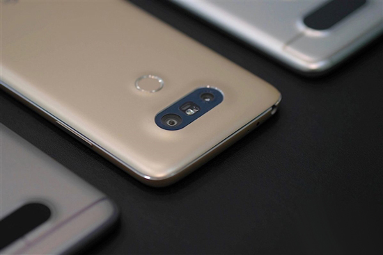 LG G5設(shè)計(jì)另類只為可拆電池 這真值得嗎？