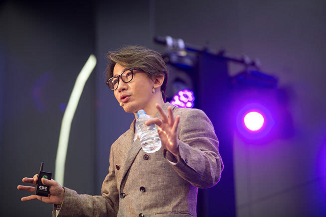劉謙推薦魔術app，自曝是果粉金庸粉