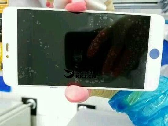 科客晚報(bào)：索尼新機(jī)竟長(zhǎng)這樣 Xbox One S下月開(kāi)賣(mài)
