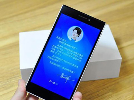 格力手機(jī)2代本月亮相！配置PK小米5