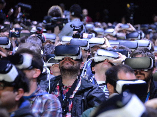 小米魅族不務正業(yè)？盤點那些鼓搗VR的手機廠商