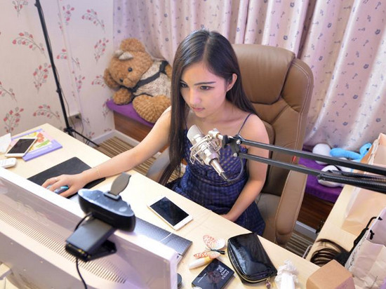 想當網絡主播？得滿18歲和實名認證