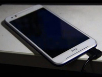 外觀好醉，HTC新機竟然又重回“多下巴”設計！