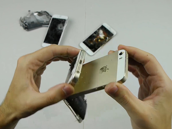 壕！盤點2016年被花式毀掉的iPhone