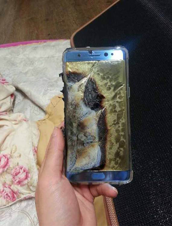 三星Note7成“炸機(jī)“ 這鍋誰(shuí)來(lái)背？