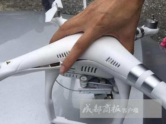 西嶺雪山上演無人機老鷹大戰(zhàn)