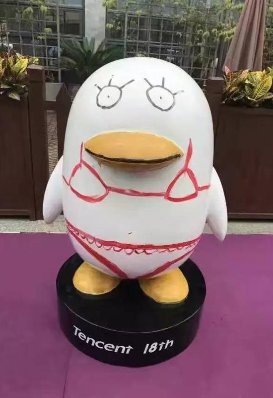 這很騰訊！深圳騰訊大廈驚現70只巨人企鵝