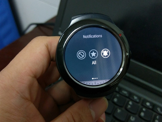 HTC智能手表曝光：運行安卓5.1？
