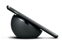 有點失望 iPhone 8無線充電可能要遲到