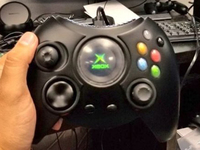 這情懷又要充值了！微軟要復刻初代Xbox手柄
