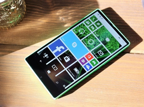 三年前，諾基亞打造這款Lumia全面屏手機！可惜被砍掉了