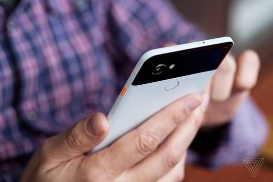 拍照98分又怎樣？Pixel 2 XL問(wèn)題不斷，谷歌出品變了味