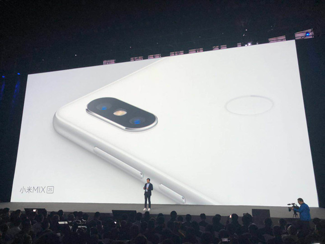 加量不加價(jià)！小米MIX 2S發(fā)布，相機(jī)媲美iPhone X