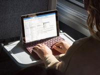 挑戰iPad 2018？微軟Surface Go教育平板：約2636元起