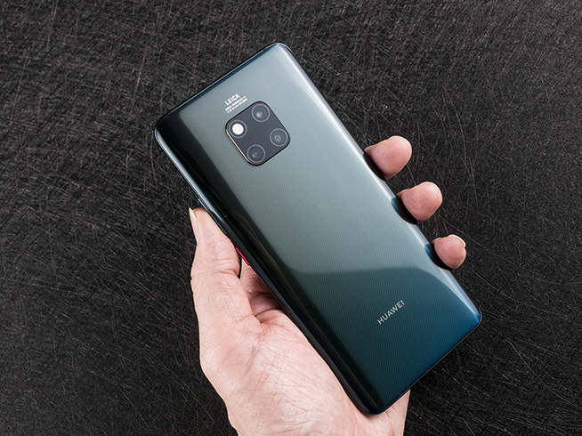 華為Mate 20 Pro開箱體驗：3D結構光屏內指紋徠卡三攝