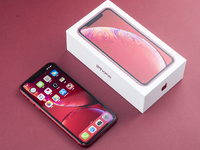 蘋果iPhone XR開箱：這一抹紅色最獨(dú)特