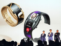 十項(xiàng)技能贏蘋果Watch！實(shí)測努比亞阿爾法腕機(jī)有多香？