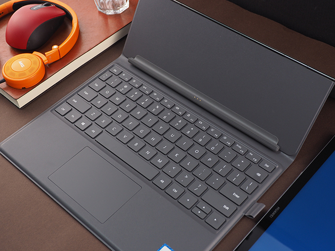 華為MateBook+E體驗(yàn)：全天在線+隨時(shí)辦公