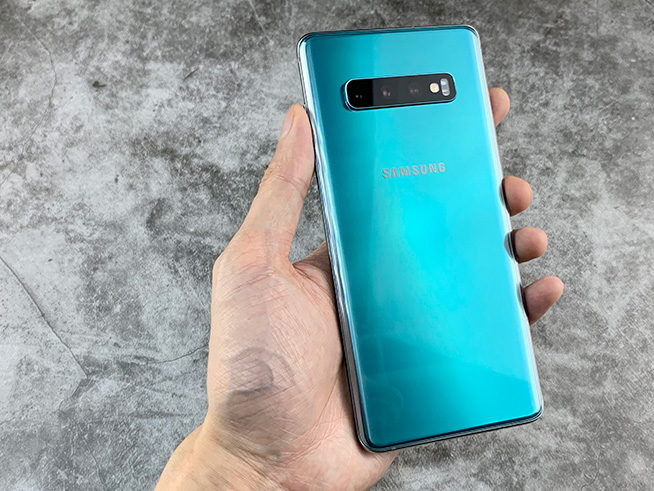 三星Galaxy S10+四大特色體驗：夜拍加強，屏幕好看更好玩 