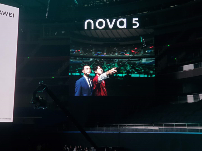易烊千璽助力！華為nova5系列新品發布會
