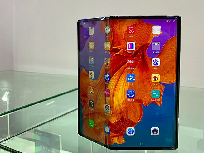 比5G靠譜？OPPO瀑布屏手機多圖解析，五大品牌要搶首發