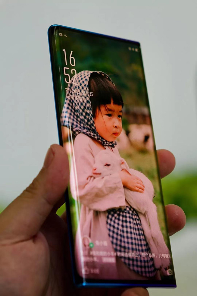 比5G靠譜？OPPO瀑布屏手機多圖解析，五大品牌要搶首發