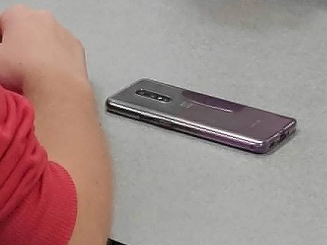 一加手機8意外曝光：用上挖孔屏新設計 5G升級滿足你