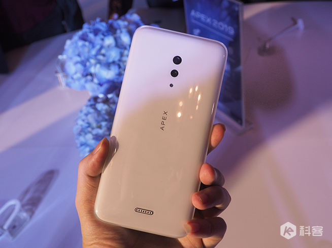 超前預熱MWC2020 vivo第三代APEX概念機又來秀技術