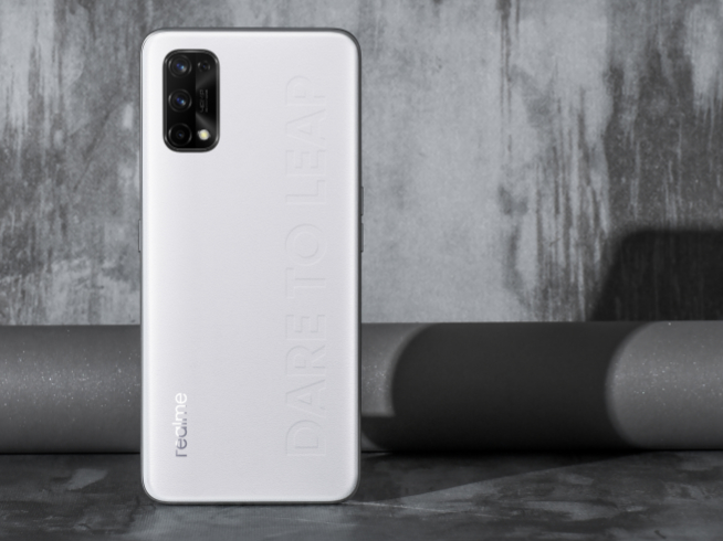 王炸出擊性價比夠頂！realme Q2系列定檔10月13日發布