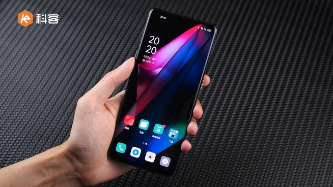OPPO Find X3 Pro上手：全鏈路10bit！新設計打幾分？